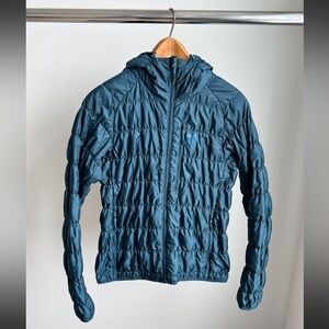 MEC Uplink Insulated Jacket Teal Women’s M Slim Fit P to P: 18” Gorpcore Puffy